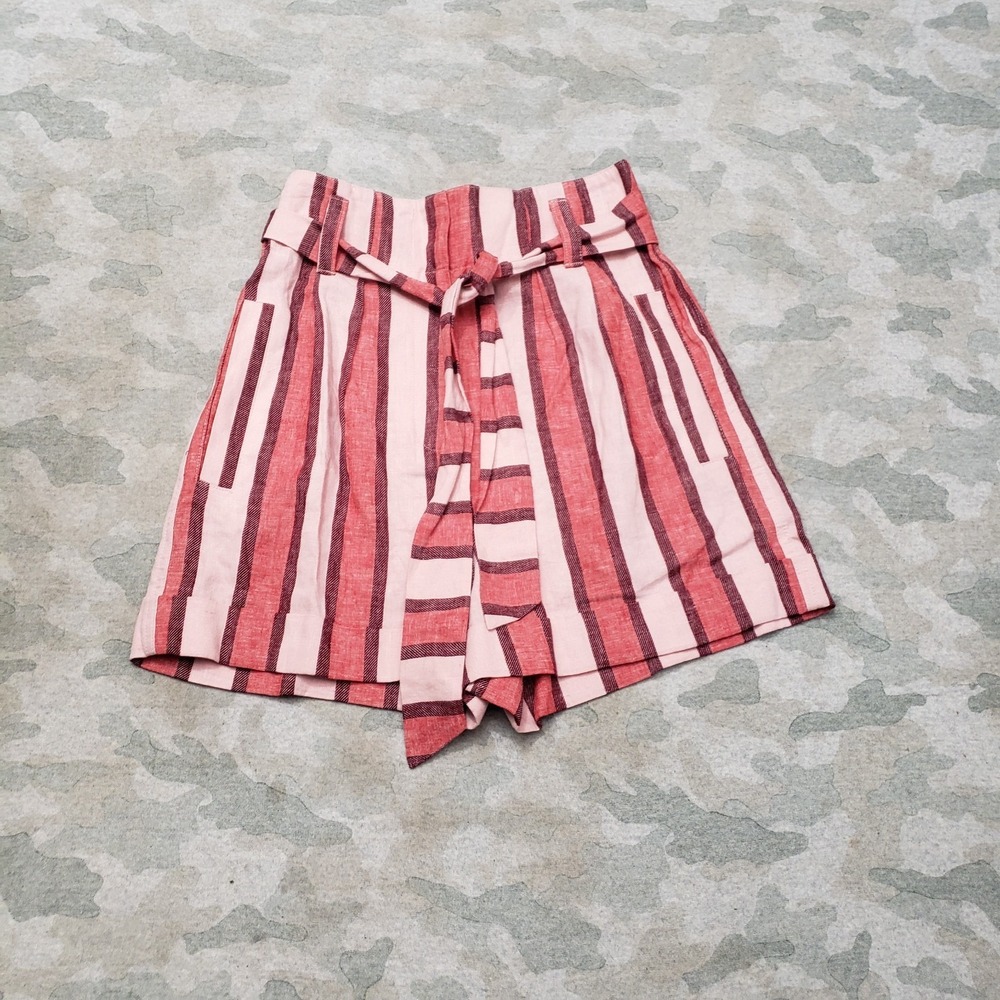 Topshot Shorts Womens 2 Red Pockets Cuffed Belted NWT Paper Bag